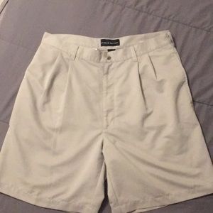 Men’s khaki lightweight dress/golf shorts, size 34